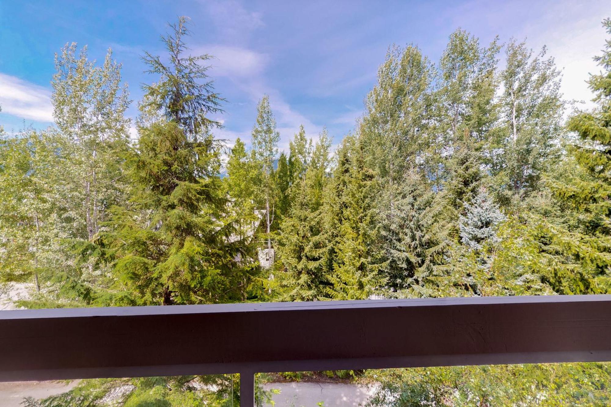 Greystone Lodge Вістлер Номер фото